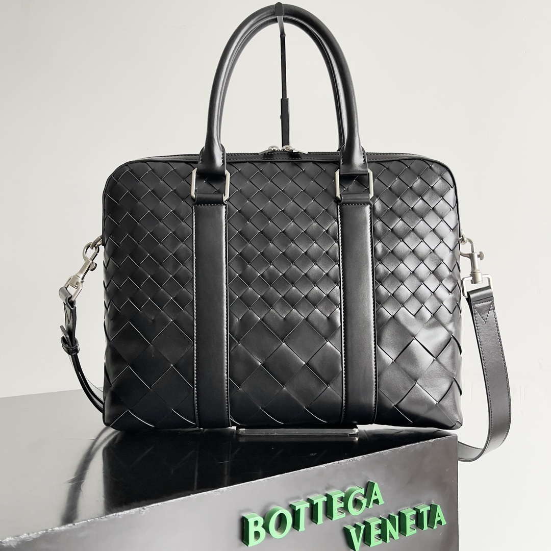 Bottega Veneta BV 778081 Slim Intrecciato Briefcase Men Message Bag BV9098