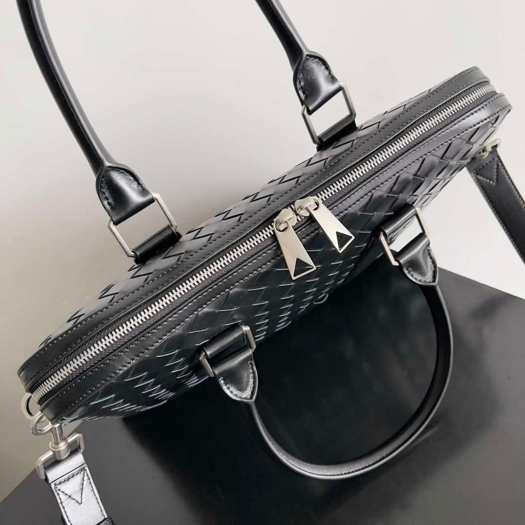 Bottega Veneta BV 778081 Slim Intrecciato Briefcase Men Message Bag BV9098