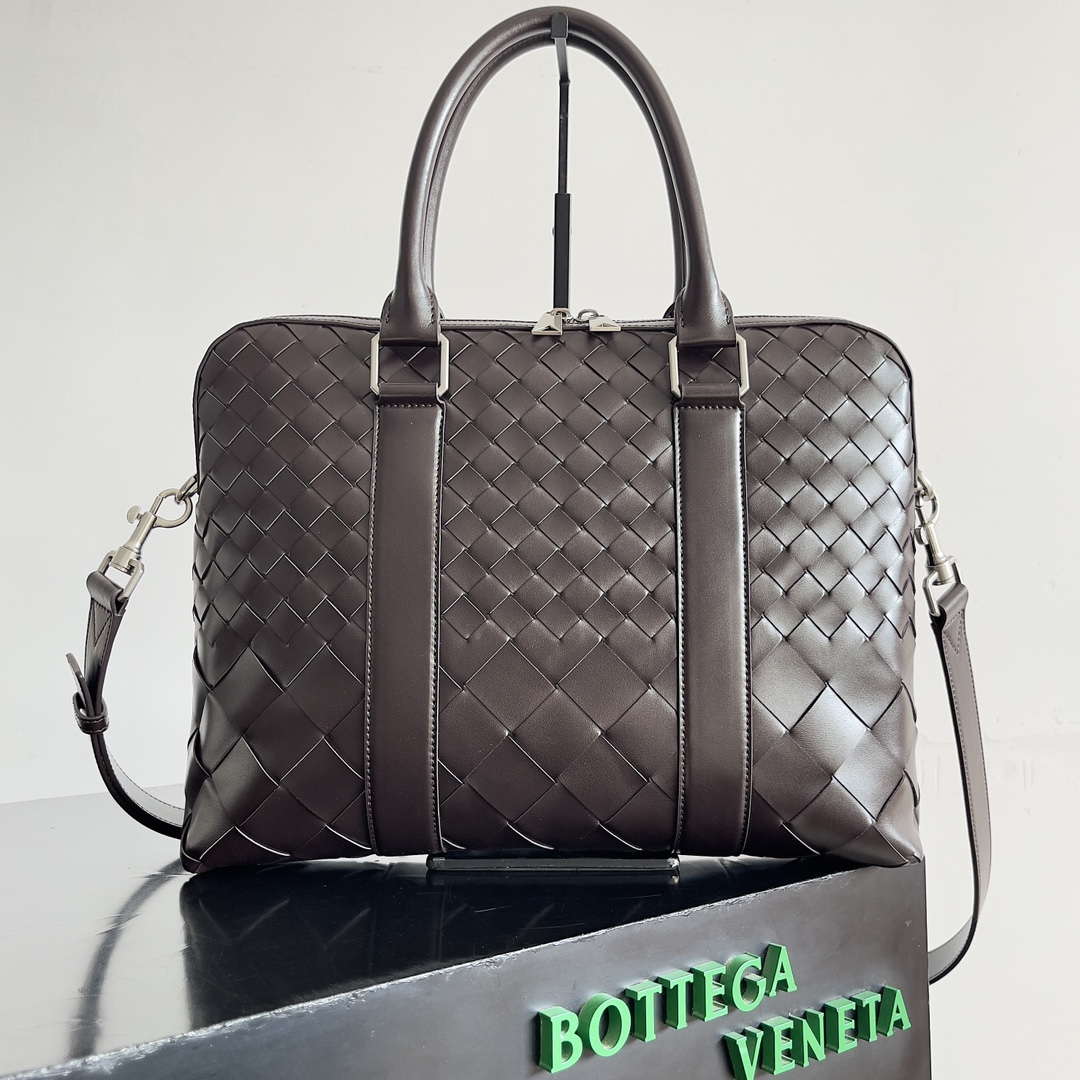 Bottega Veneta BV 778081 Slim Intrecciato Briefcase Men Message Bag BV9099