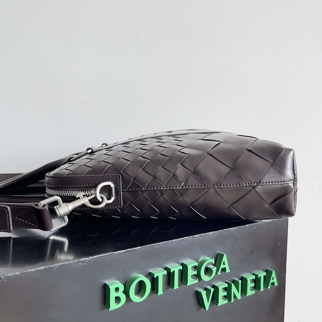 Bottega Veneta BV 778081 Slim Intrecciato Briefcase Men Message Bag BV9099