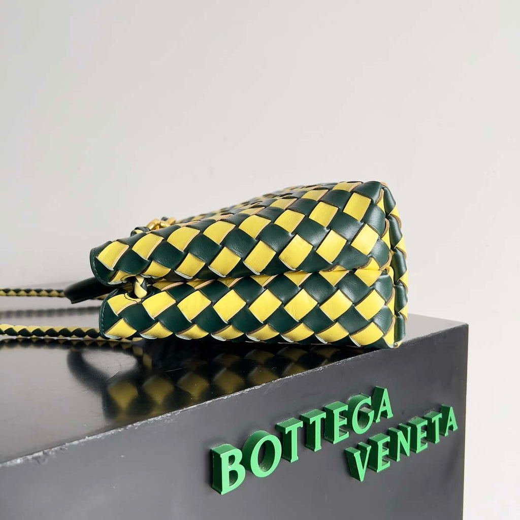 Bottega Veneta BV 779152 Small Andiamo Emerald green Sherbert