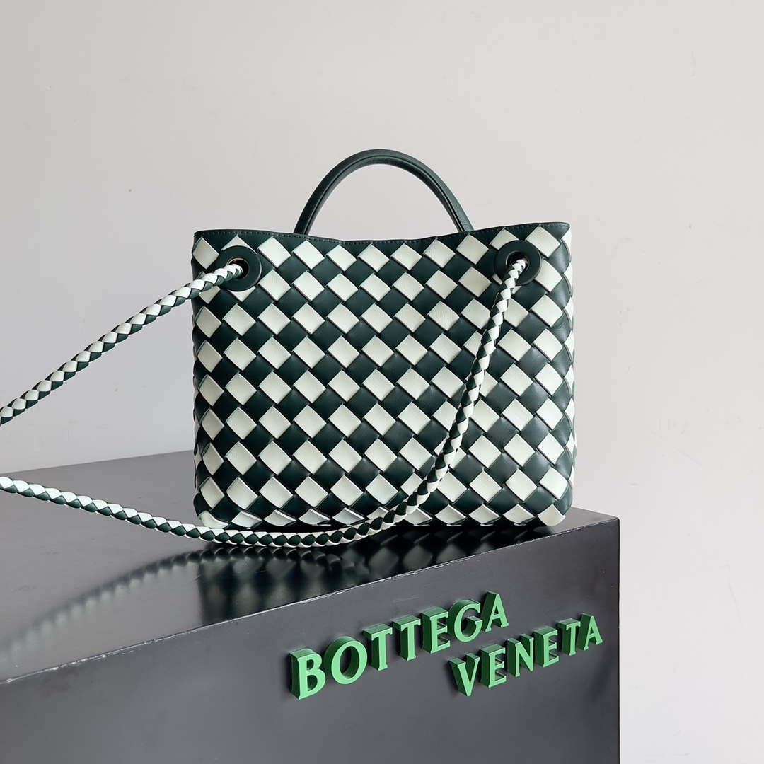 Bottega Veneta BV 779152 Small Andiamo green & White - Default Title - View 2