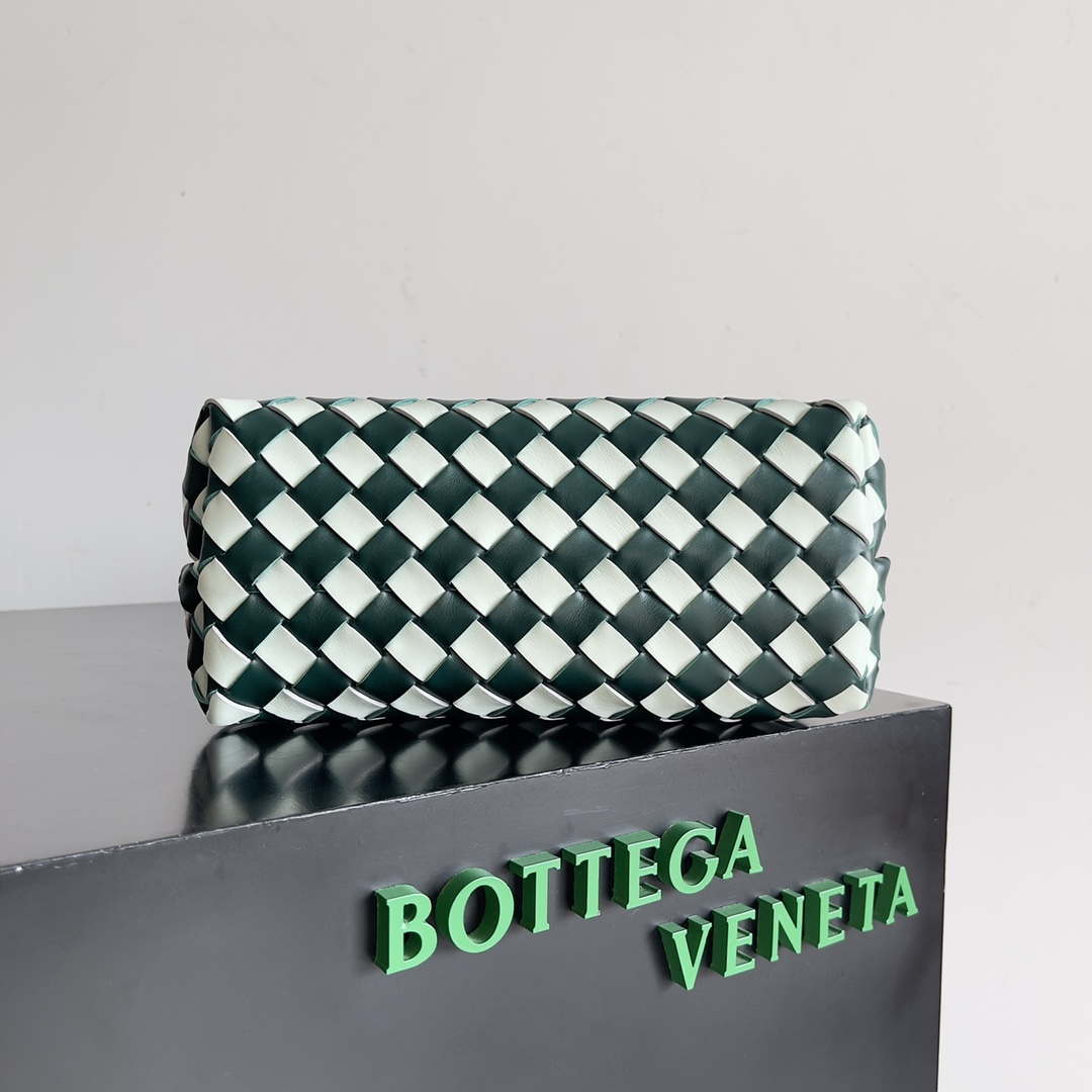 Bottega Veneta BV 779152 Small Andiamo green & White