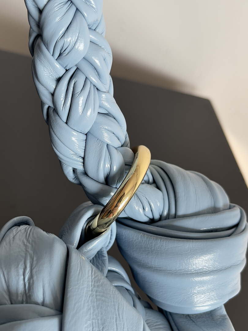 Bottega Veneta BV 785797V40T02250 Kalimero Citta Blue