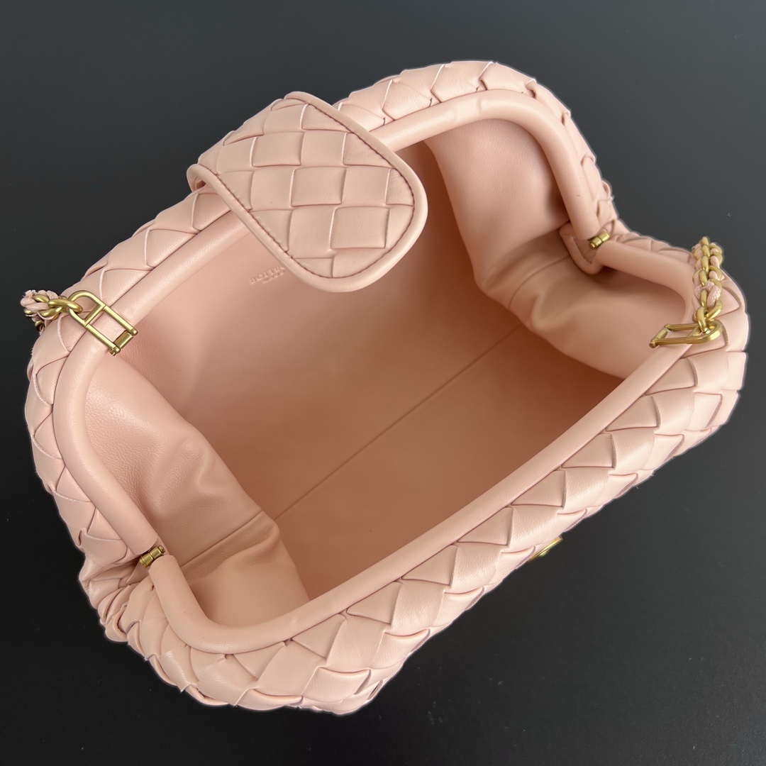 Bottega Veneta BV 785807 Lauren 1980 clutch Bag BV92002