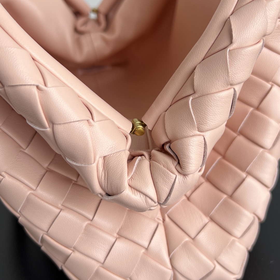Bottega Veneta BV 785807 Lauren 1980 clutch Bag BV92002