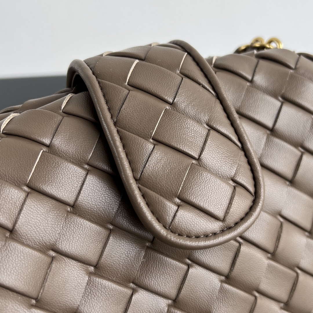 Bottega Veneta BV 785807 Lauren 1980 clutch Bag BV92003