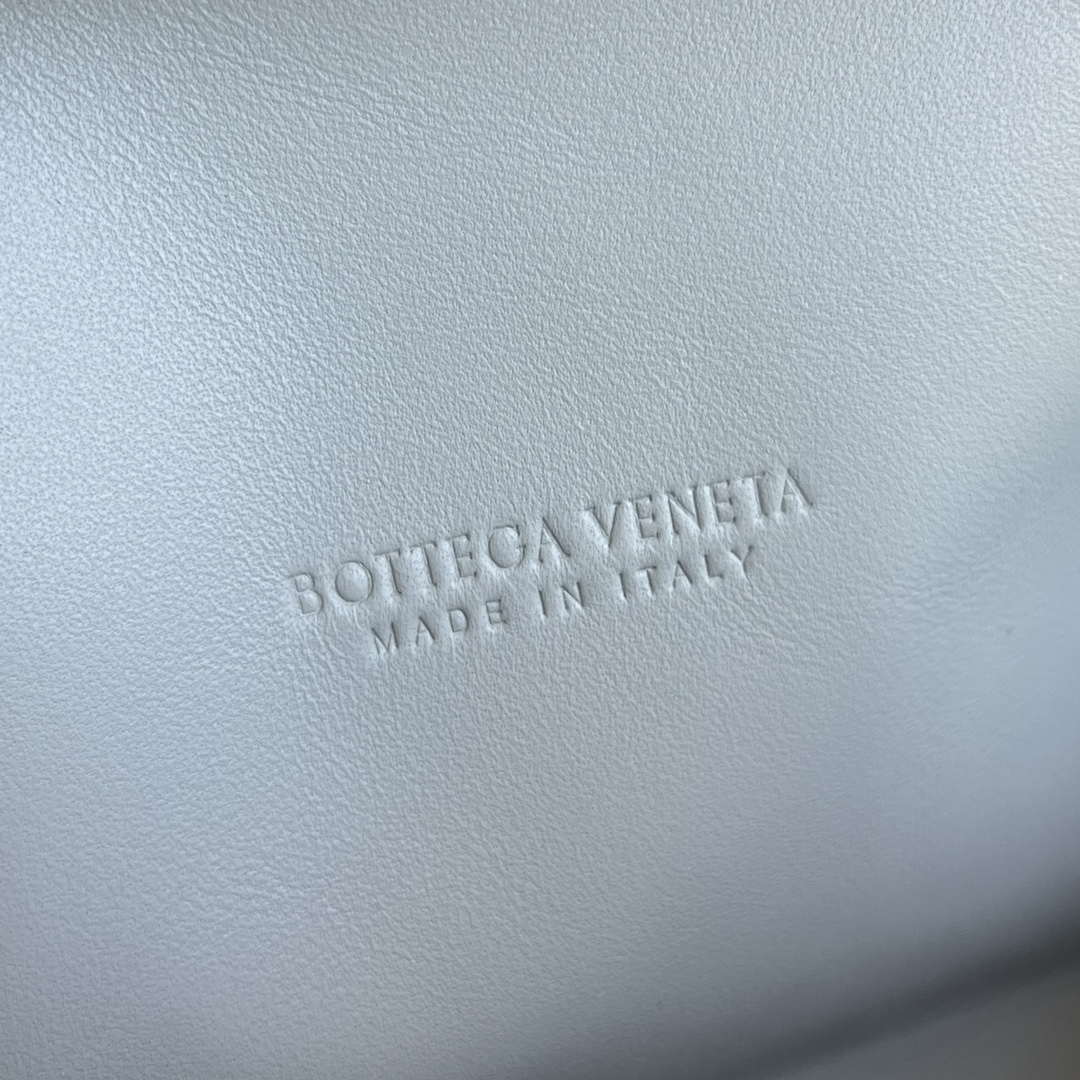 Bottega Veneta BV 785807 Lauren 1980 clutch Bag BV92004