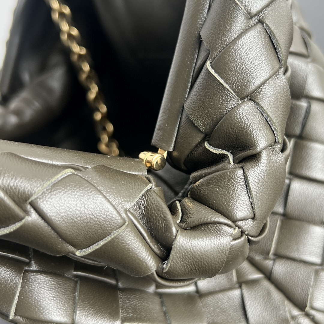 Bottega Veneta BV 785807 Lauren 1980 Kaki clutch Bag