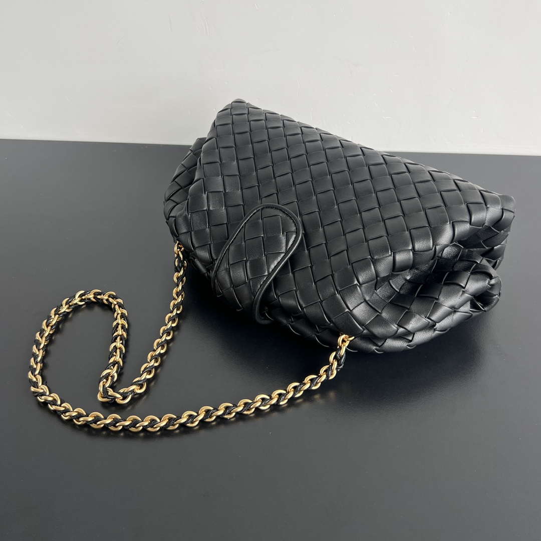 Bottega Veneta BV 785807 Lauren 1980 clutch Bag BV92010