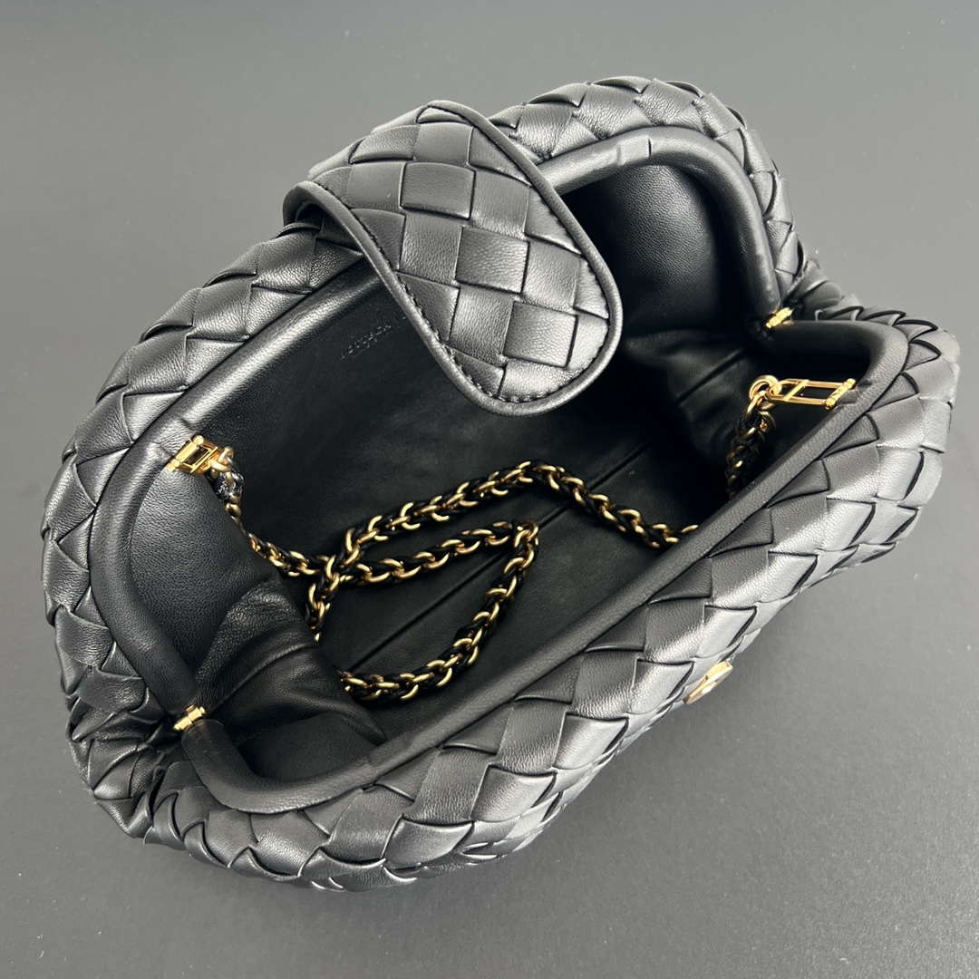 Bottega Veneta BV 785807 Lauren 1980 clutch Bag BV92010