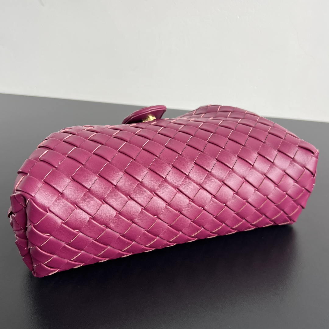 Bottega Veneta BV 785807 Lauren 1980 clutch Bag BV92030