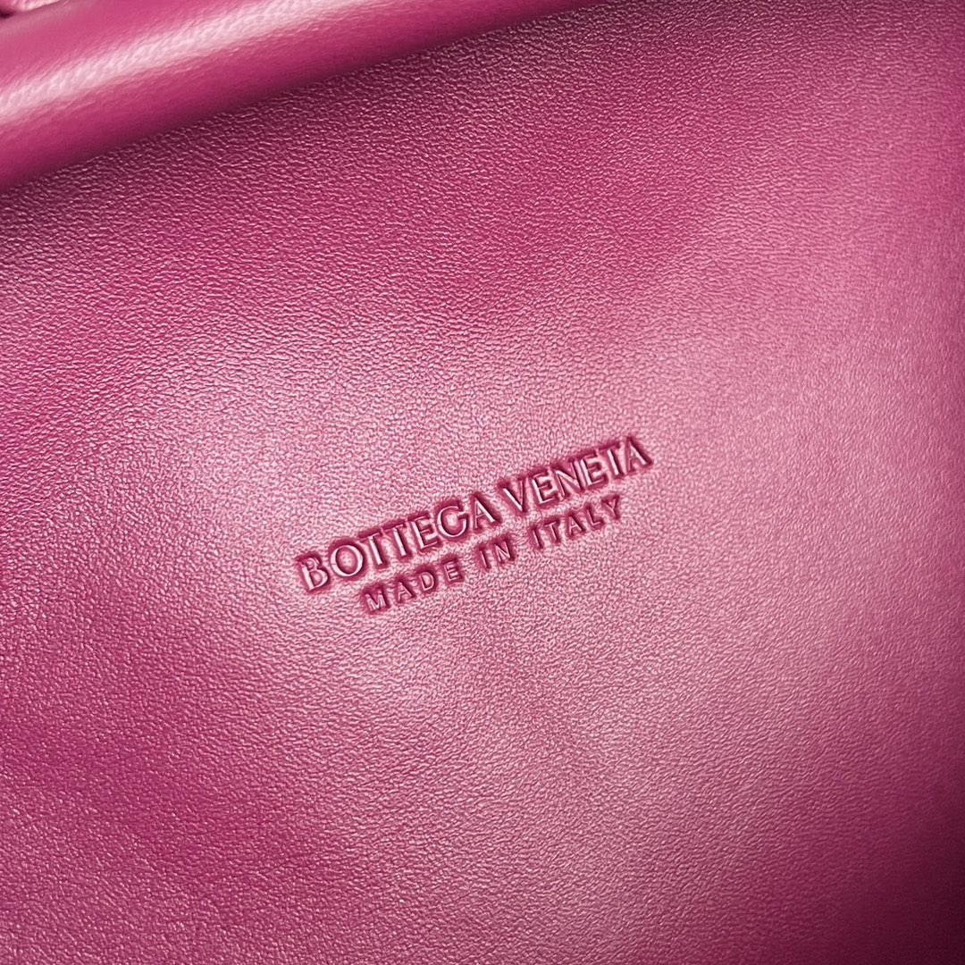 Bottega Veneta BV 785807 Lauren 1980 clutch Bag BV92030