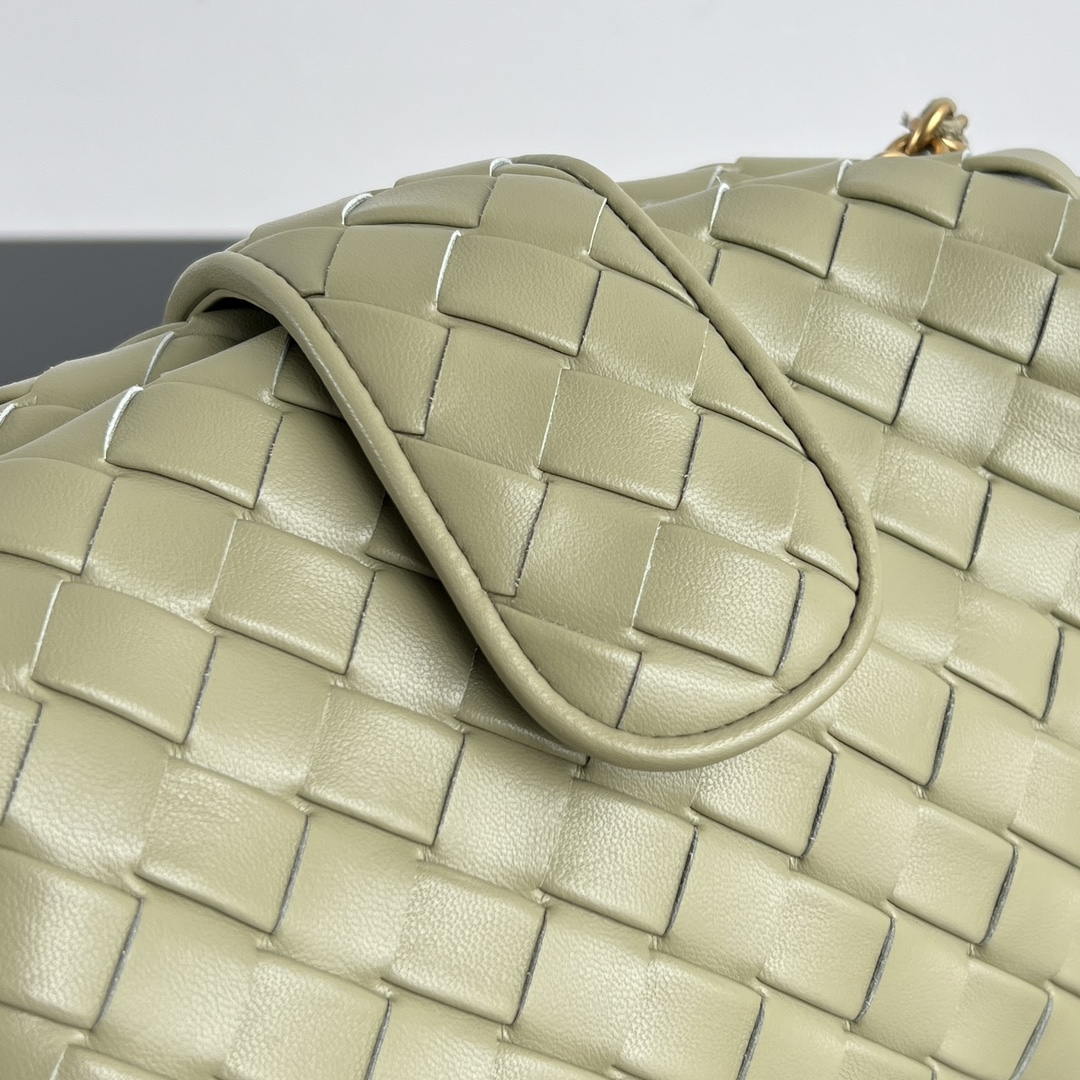 Bottega Veneta BV 785807 Lauren 1980 clutch Bag BV92029