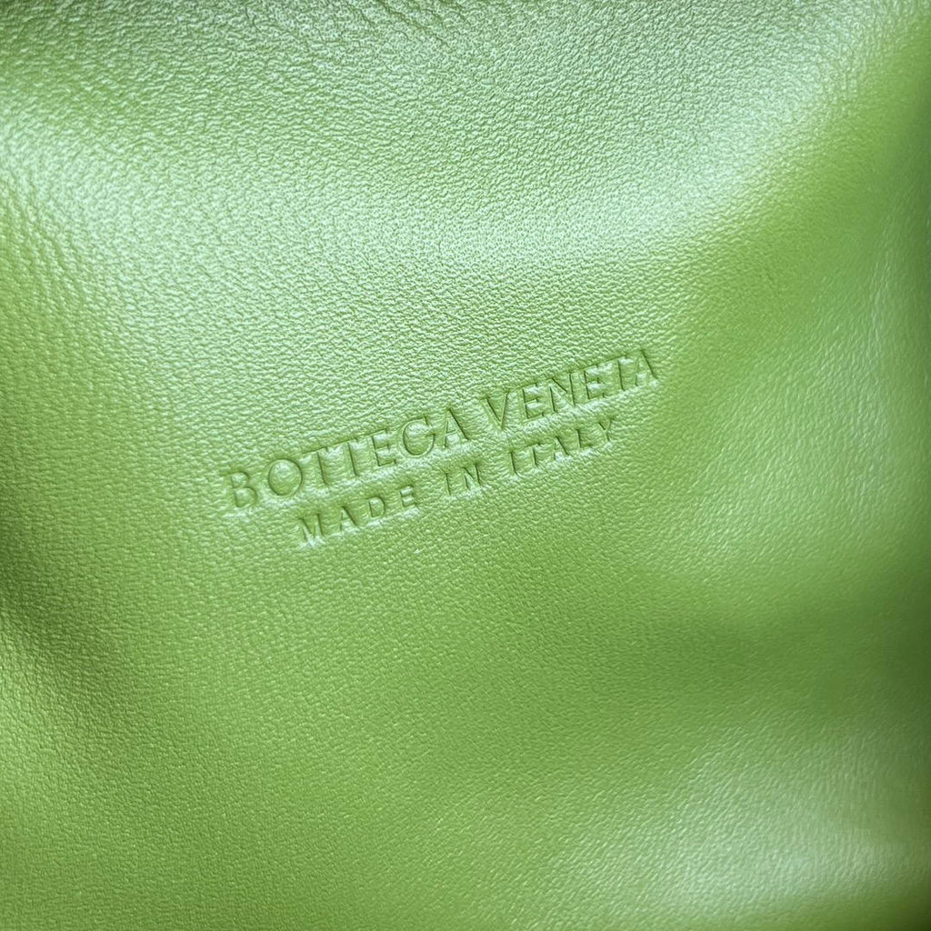 Bottega Veneta BV 804038  Small Lauren 1980 clutch Bag BV92035