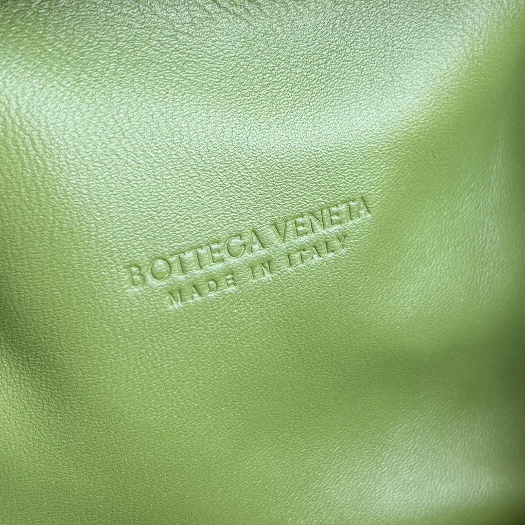 Bottega Veneta BV 785807 Lauren 1980 clutch Bag BV92031