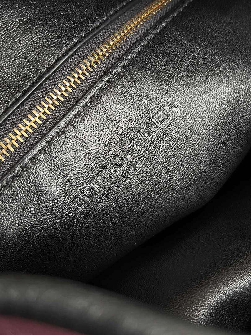 Bottega Veneta BV 786193 Large Hop bag BV9028