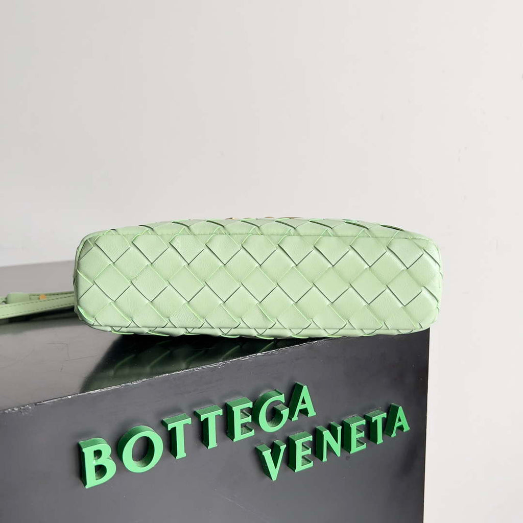 Bottega Veneta BV 789109V3IV16414 Bang Bang Vanity Case Light Green
