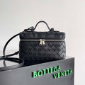 Bottega Veneta BV 789109V3IV16414 Bang Bang Vanity Case Black - Silver - View 1