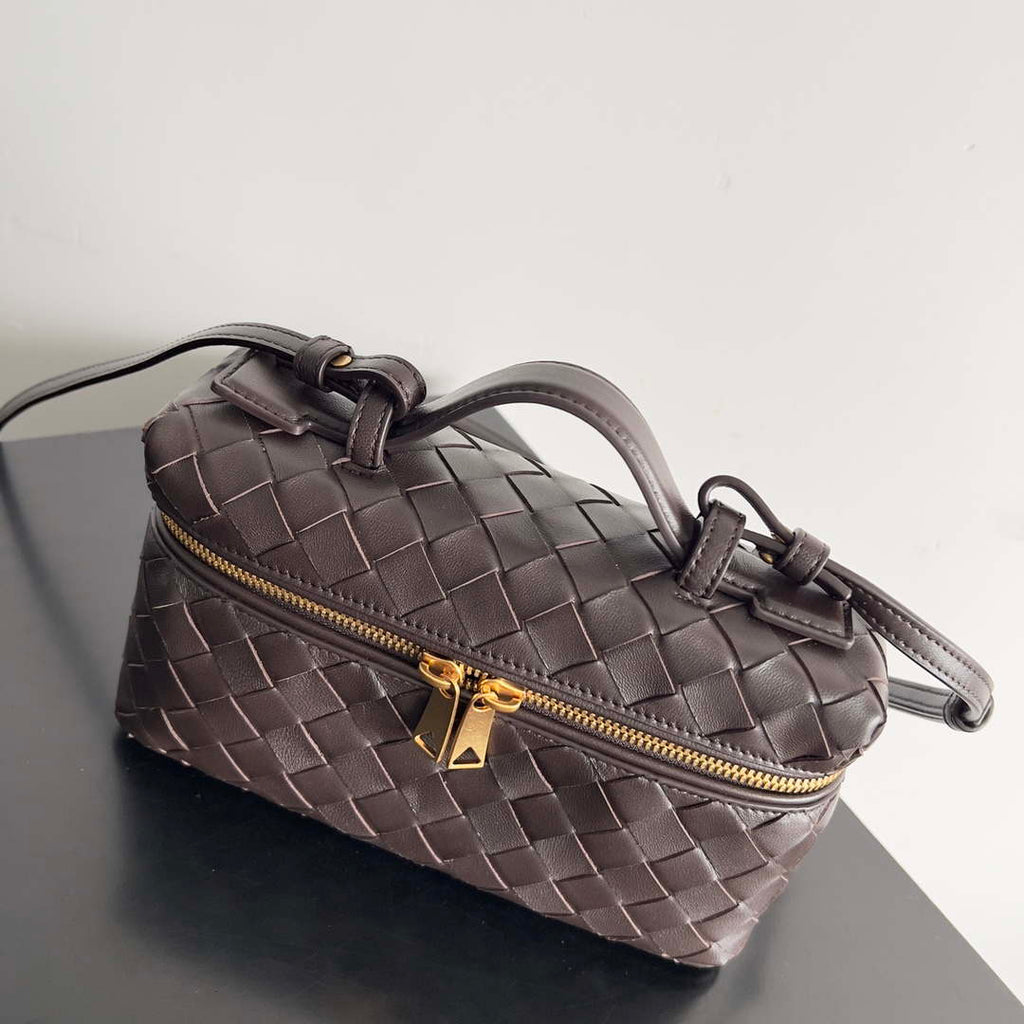 Bottega Veneta BV 789109V3IV16414 Bang Bang Vanity Case Dark Brown