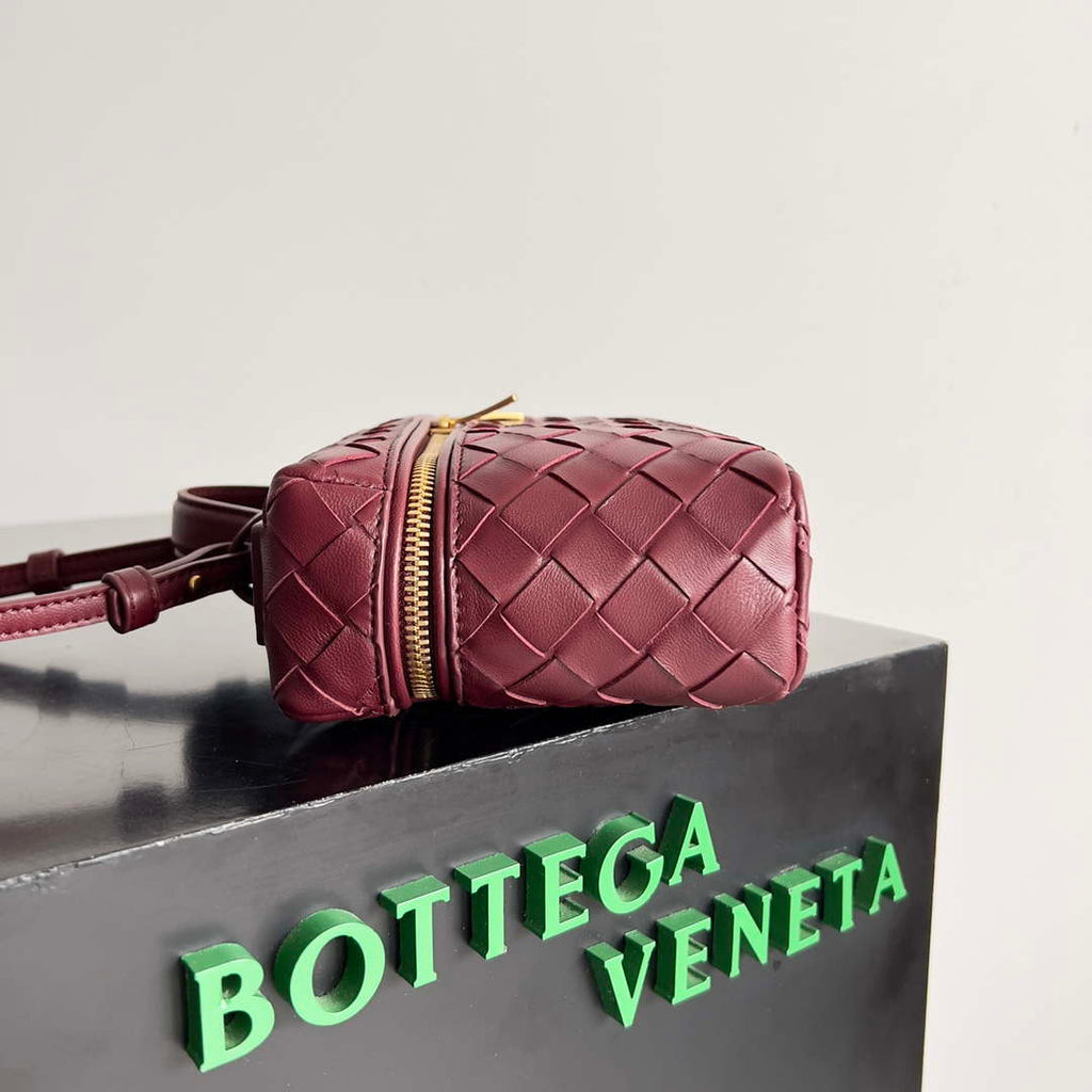 Bottega Veneta BV 789109V3IV16414 Bang Bang Vanity Case Wine Red