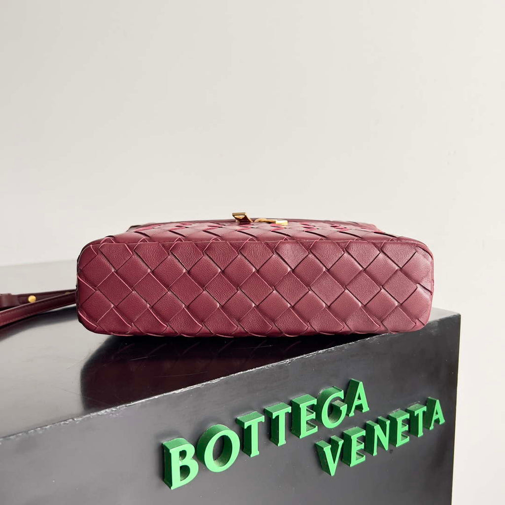 Bottega Veneta BV 789109V3IV16414 Bang Bang Vanity Case Wine Red