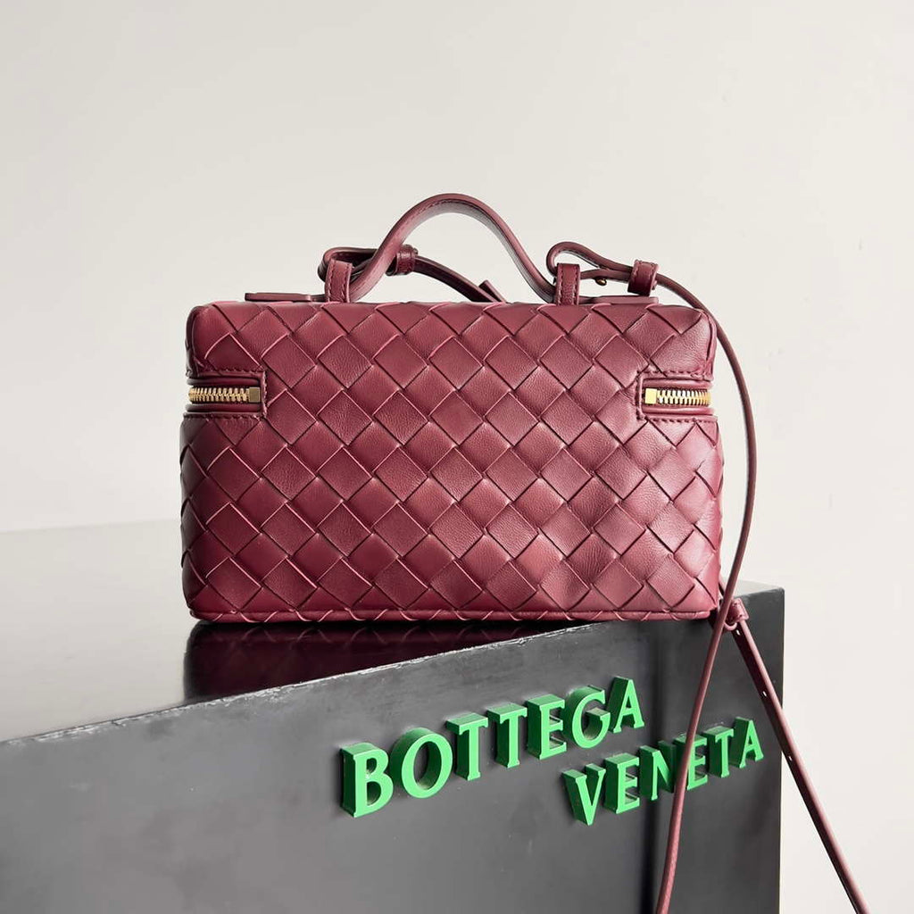 Bottega Veneta BV 789109V3IV16414 Bang Bang Vanity Case Wine Red