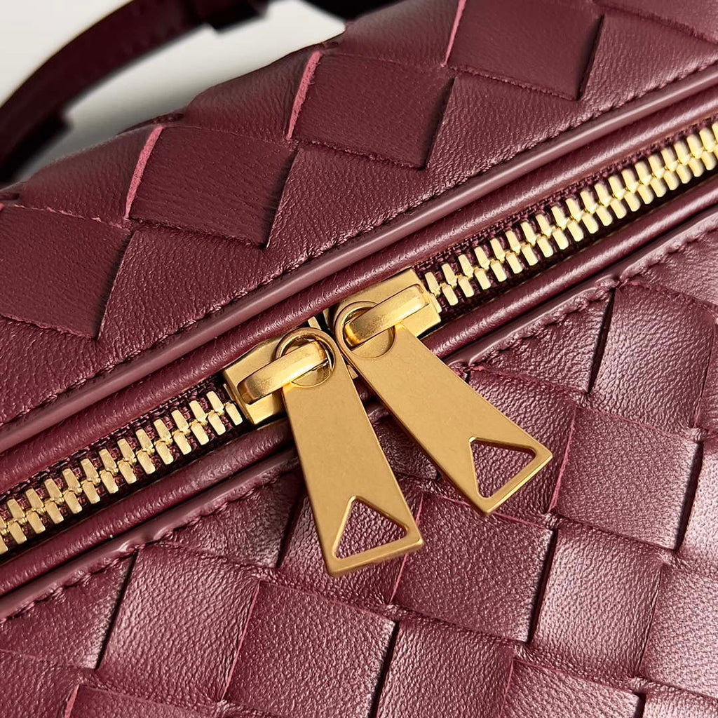 Bottega Veneta BV 789109V3IV16414 Bang Bang Vanity Case Wine Red