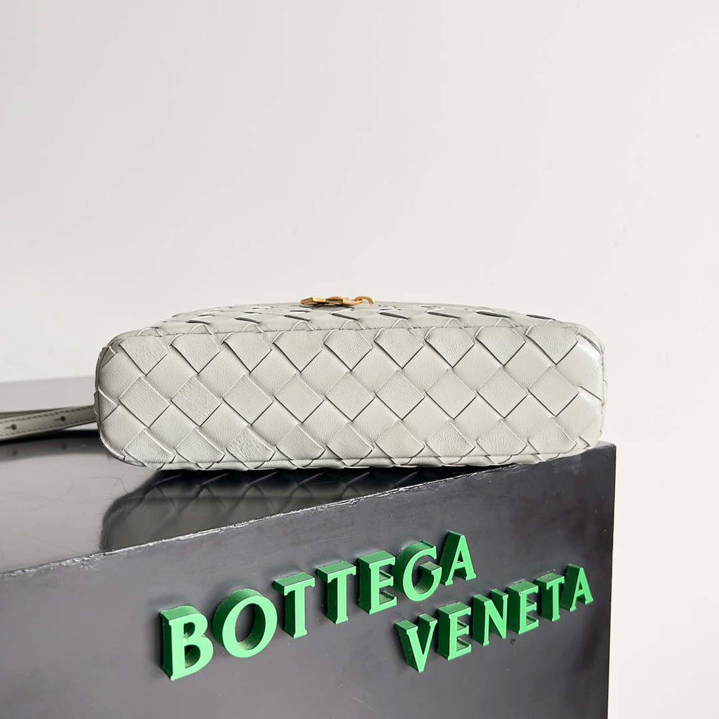 Bottega Veneta BV 789109V3IV16414 Bang Bang Vanity Case Gray