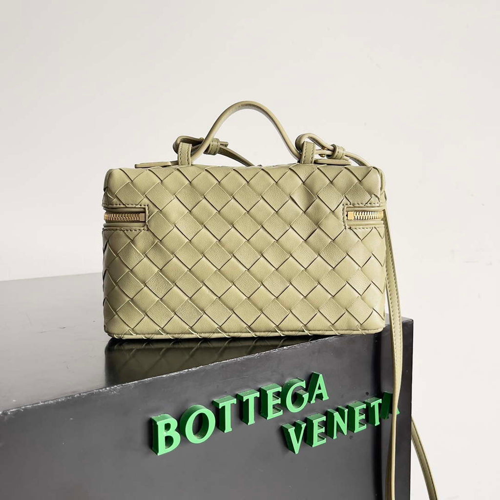 Bottega Veneta BV 789109V3IV16414 Bang Bang Vanity Case Lemon Yellow