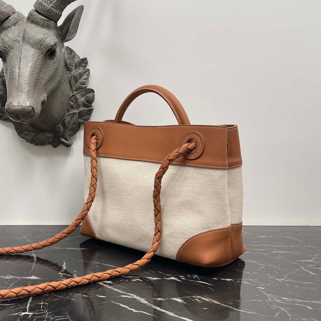Bottega Veneta BV 791594V42E19802 Small Andiamo Natural  light wood