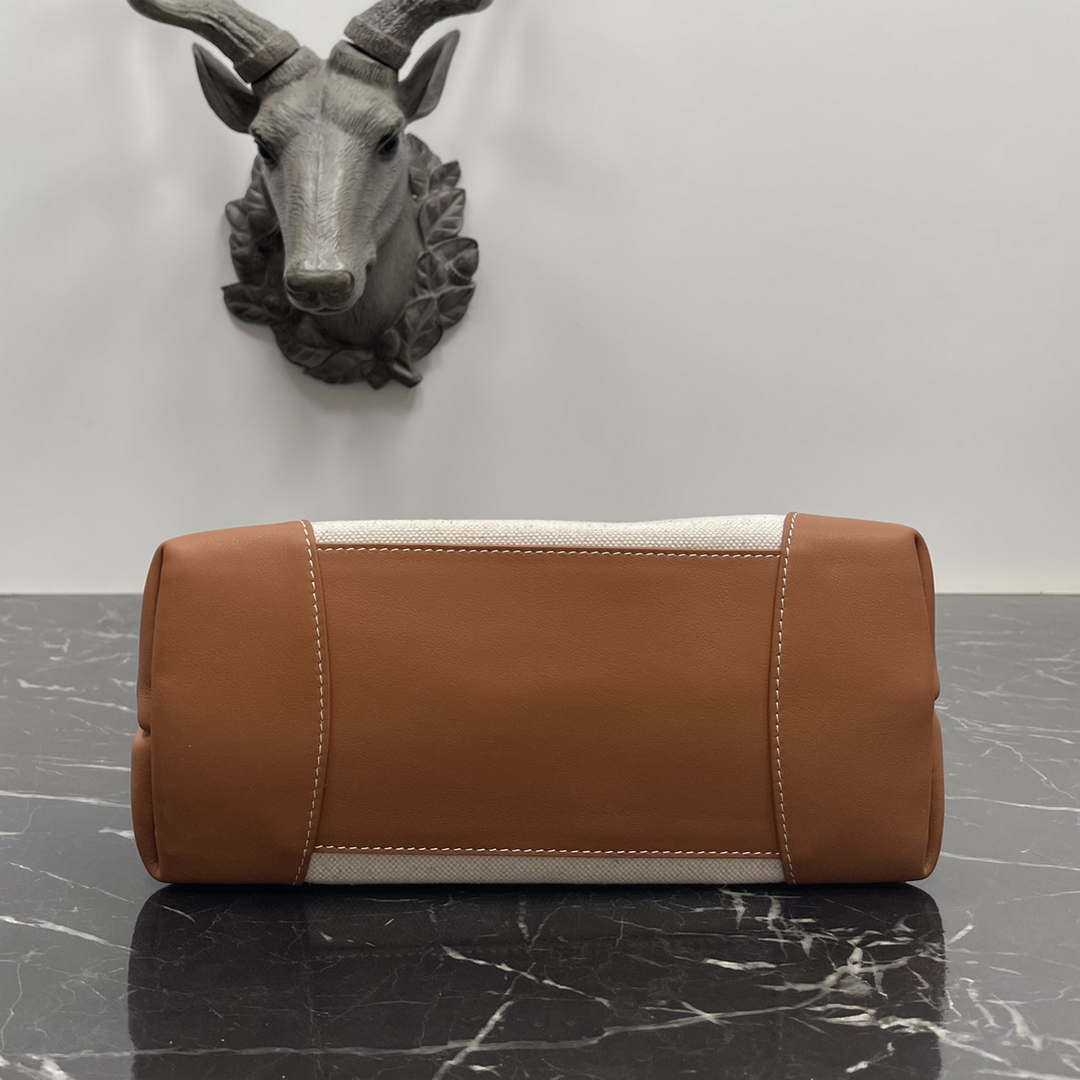 Bottega Veneta BV 791594V42E19802 Small Andiamo Natural  light wood