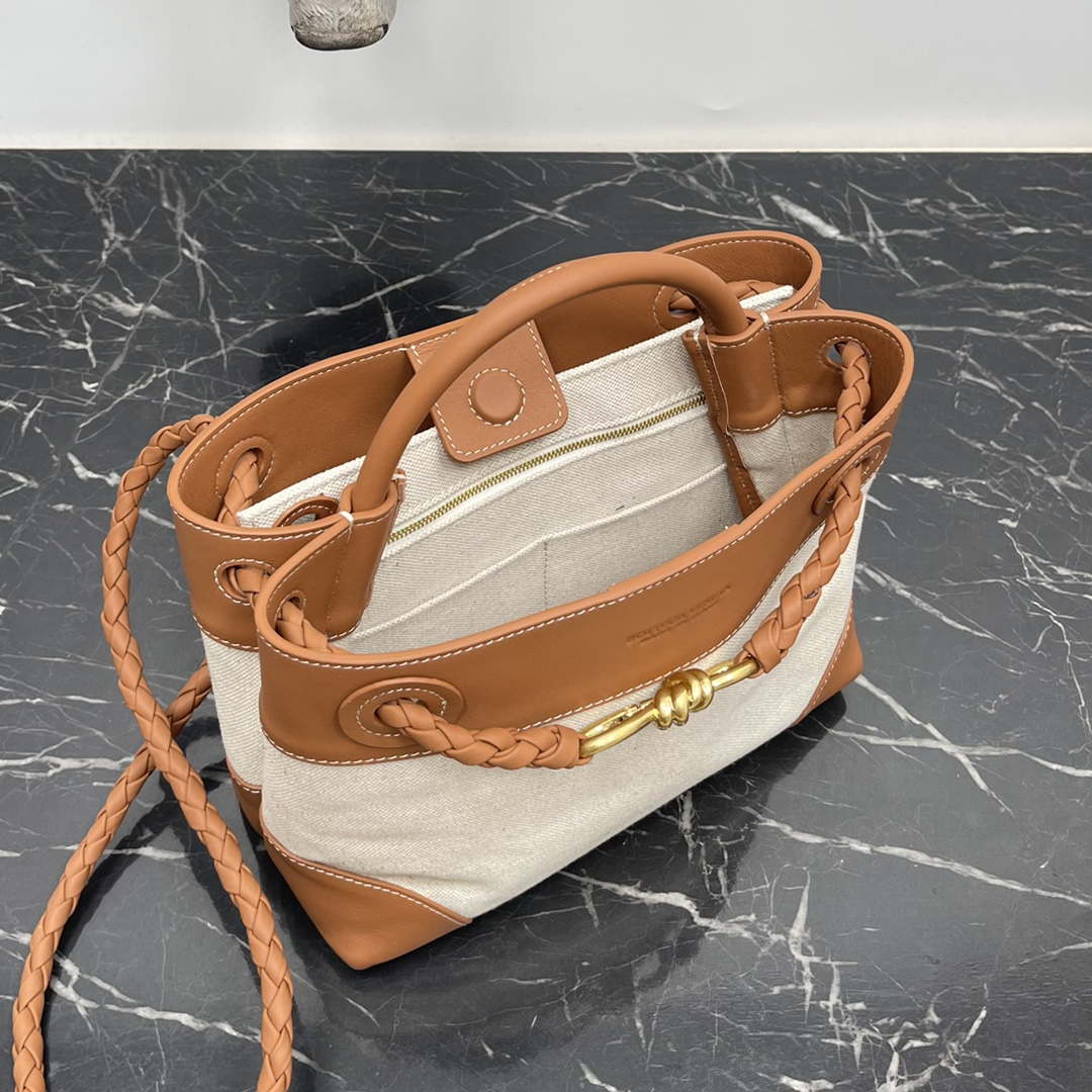 Bottega Veneta BV 791594V42E19802 Small Andiamo Natural  light wood