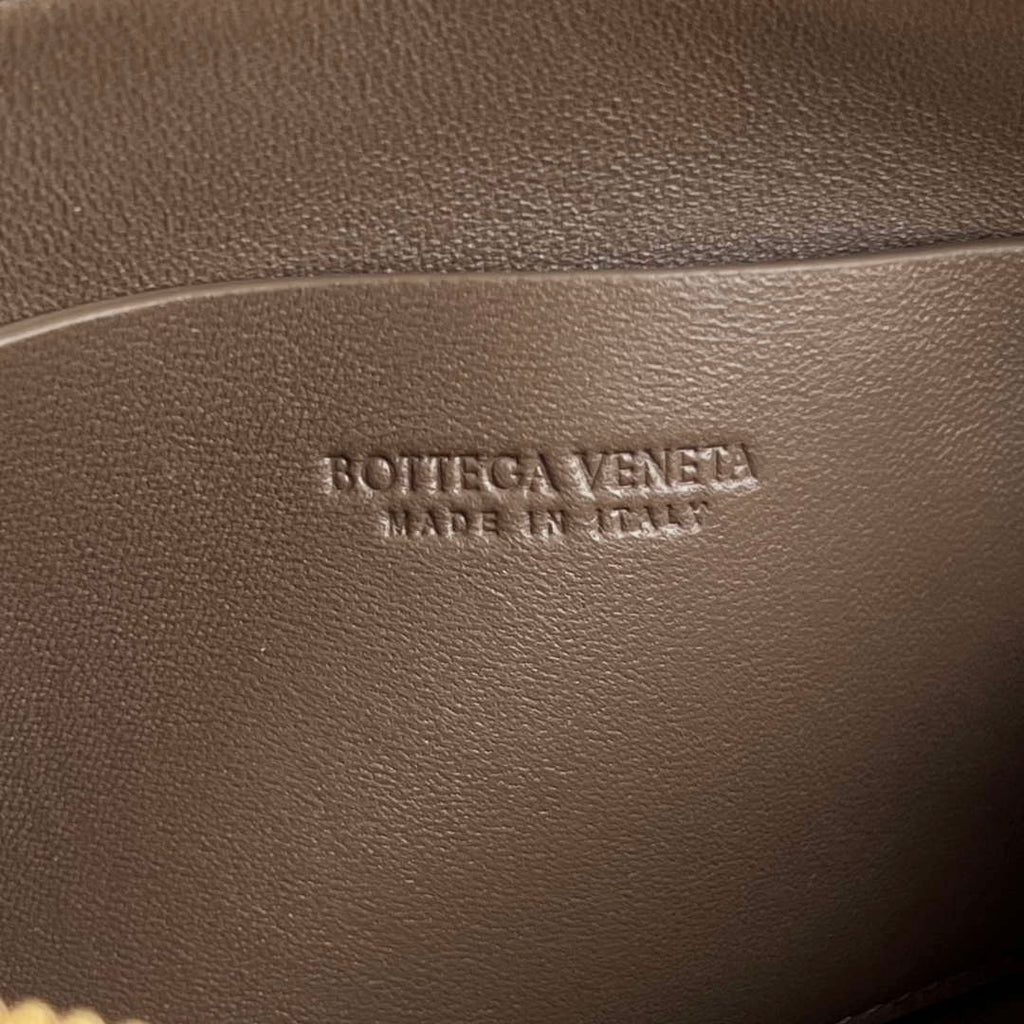 Bottega Veneta BV 794258VCPP18425 Concert Pouch BV92047