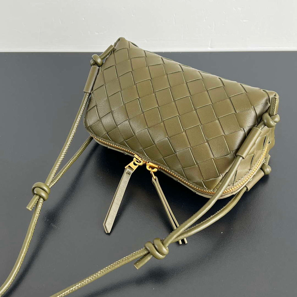 Bottega Veneta BV 794258VCPP18425 Concert Pouch BV92048