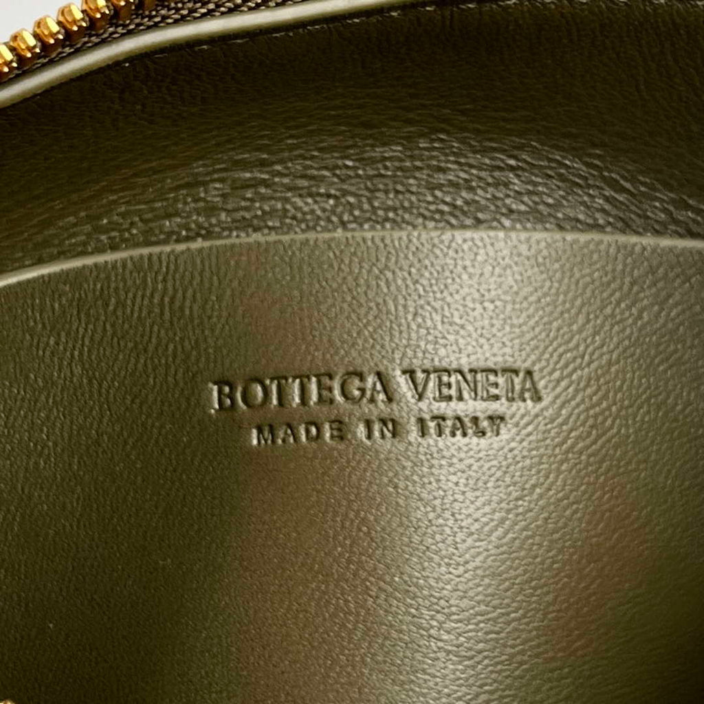 Bottega Veneta BV 794258VCPP18425 Concert Pouch BV92048