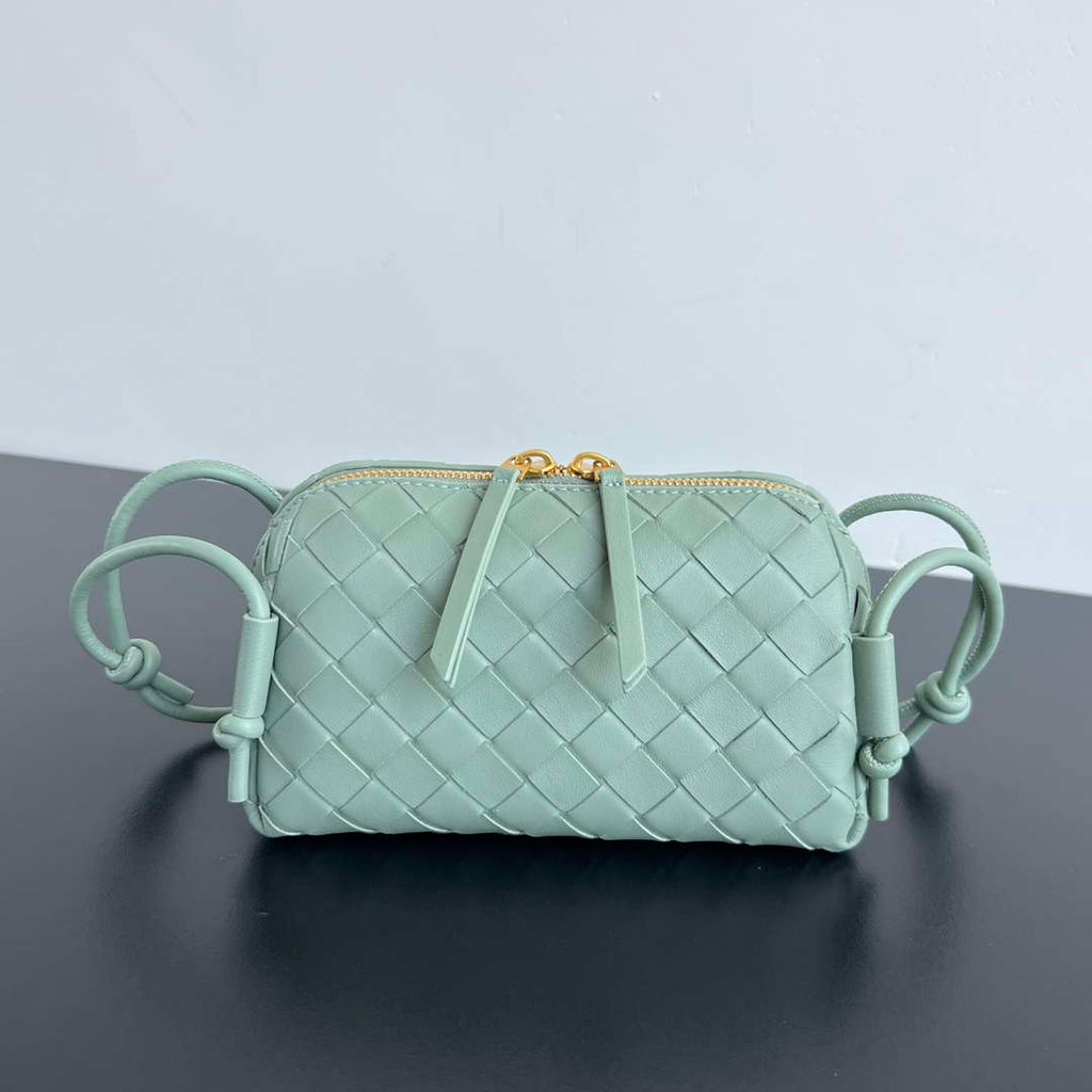 Bottega Veneta BV 794258VCPP18425 Concert Pouch BV92049