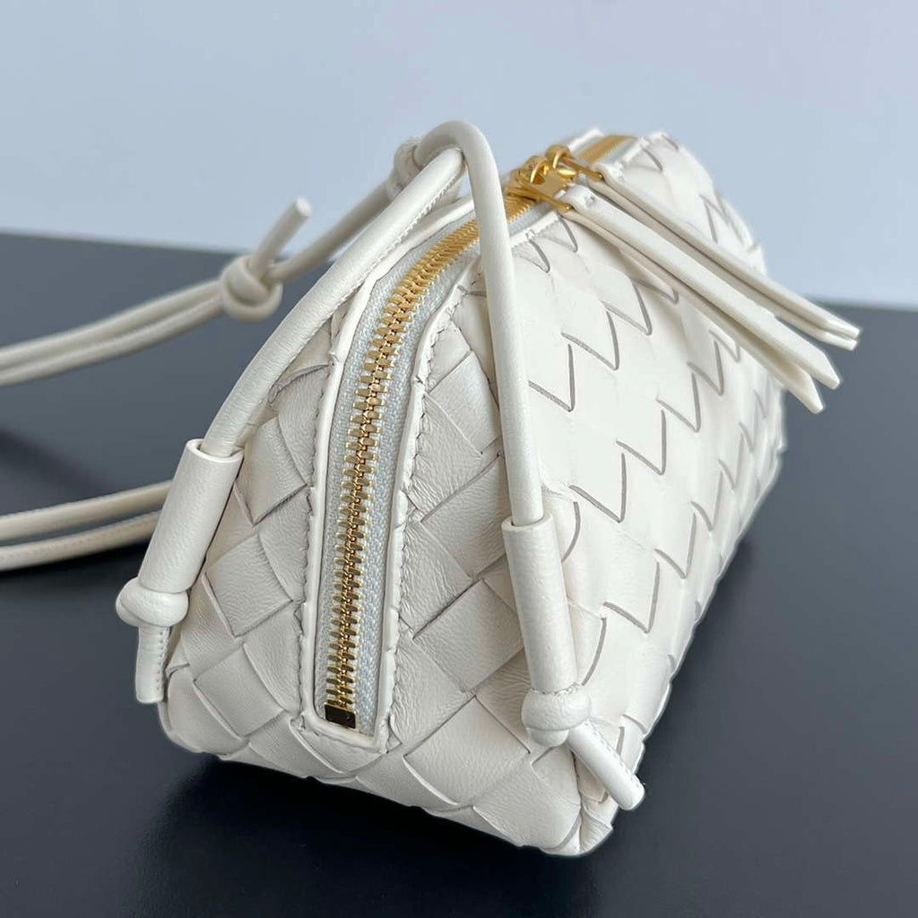 Bottega Veneta BV 794258VCPP18425 Concert Pouch BV92051