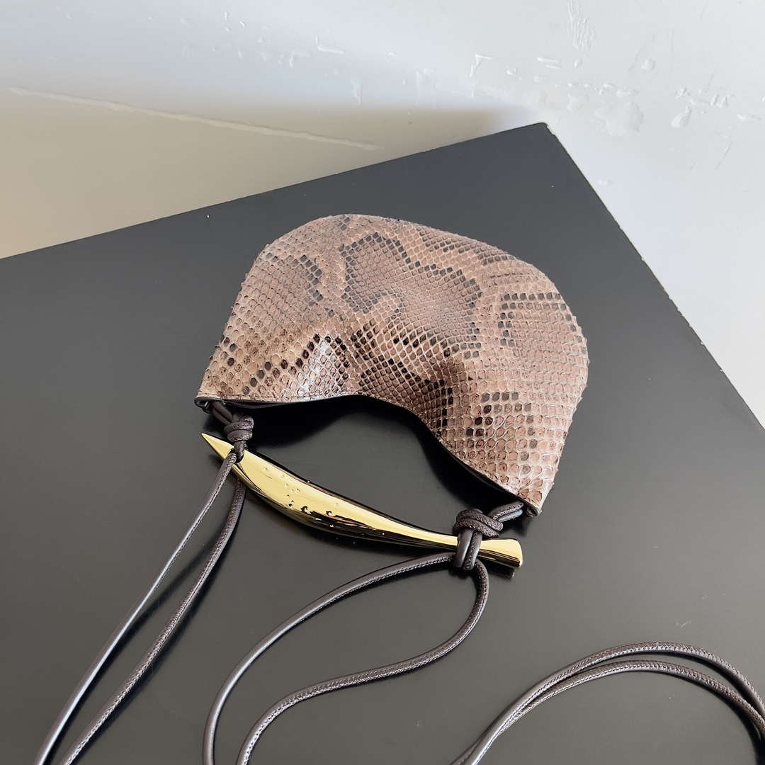 Bottega Veneta BV 794920 Baby Sardine Cross-body bag Python fondant leather
