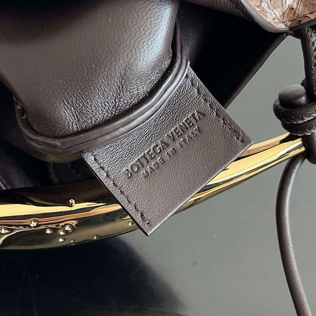 Bottega Veneta BV 794920 Baby Sardine Cross-body bag Python fondant leather