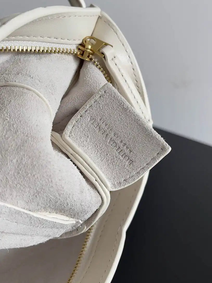 Bottega Veneta BV 796378VCPP19195 Baby Solstice White