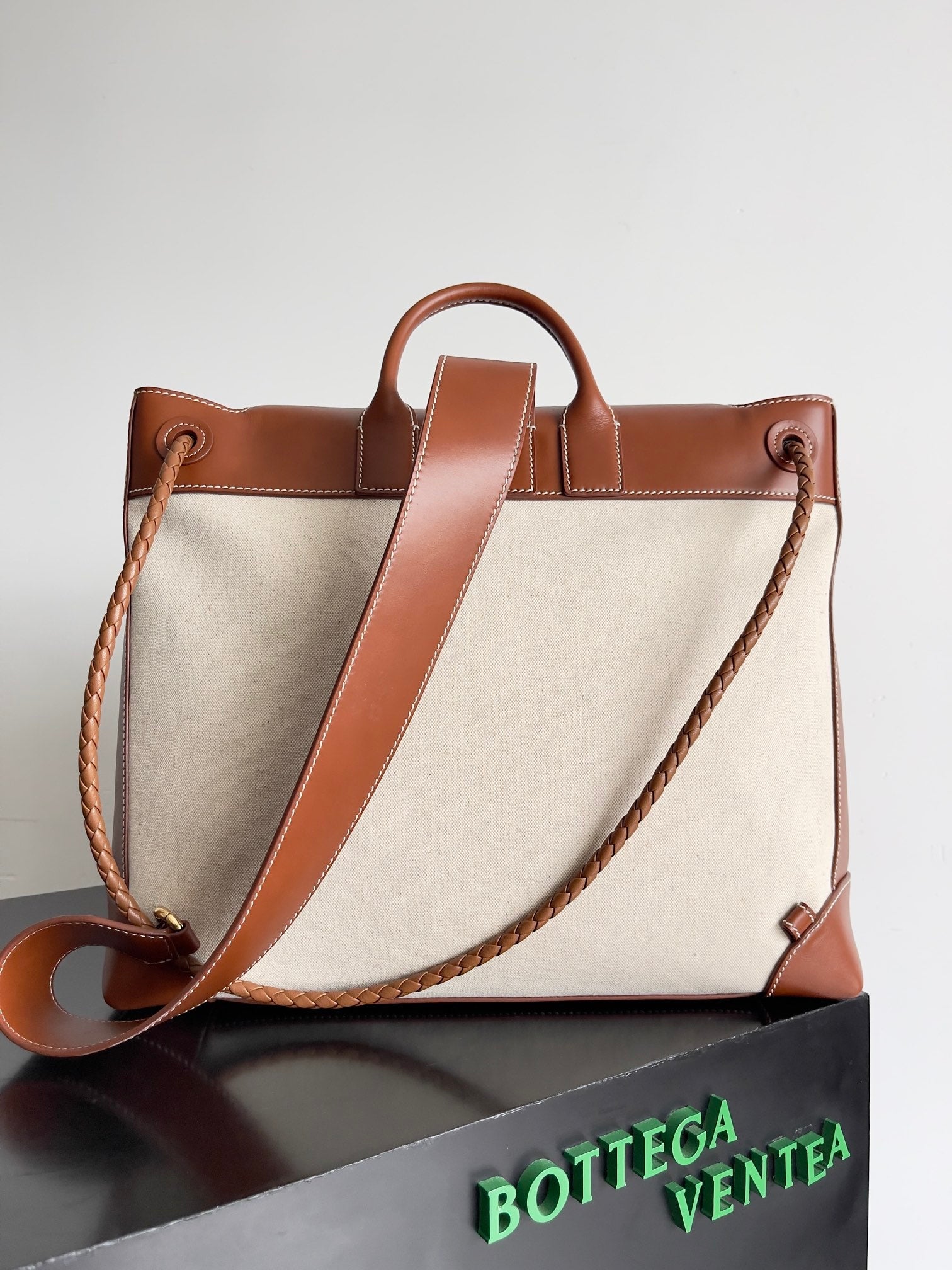 Bottega Veneta BV 796417 Large Andiamo Backpack Brown & Beige