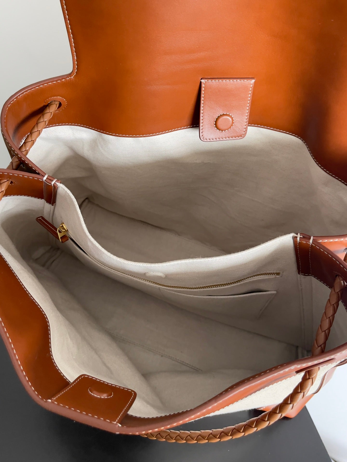 Bottega Veneta BV 796417 Large Andiamo Backpack Brown & Beige
