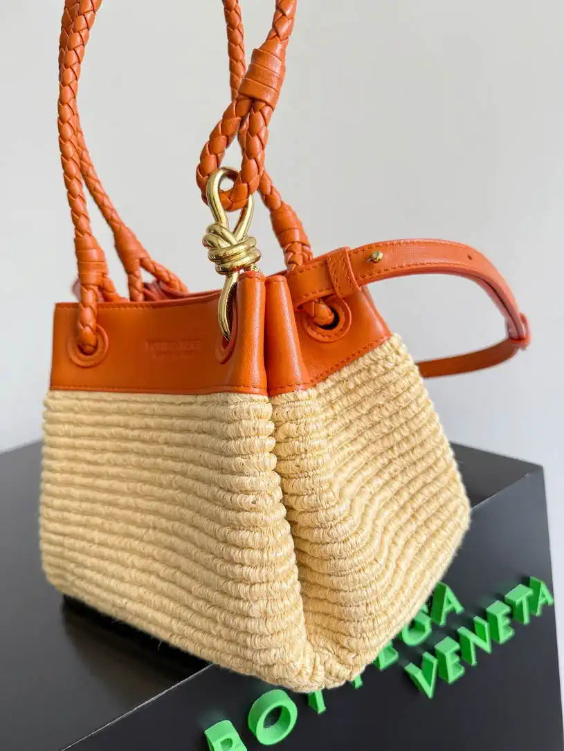 Bottega Veneta BV 796569 Small Andiamo Parachute 827475 Raffia Nature orange