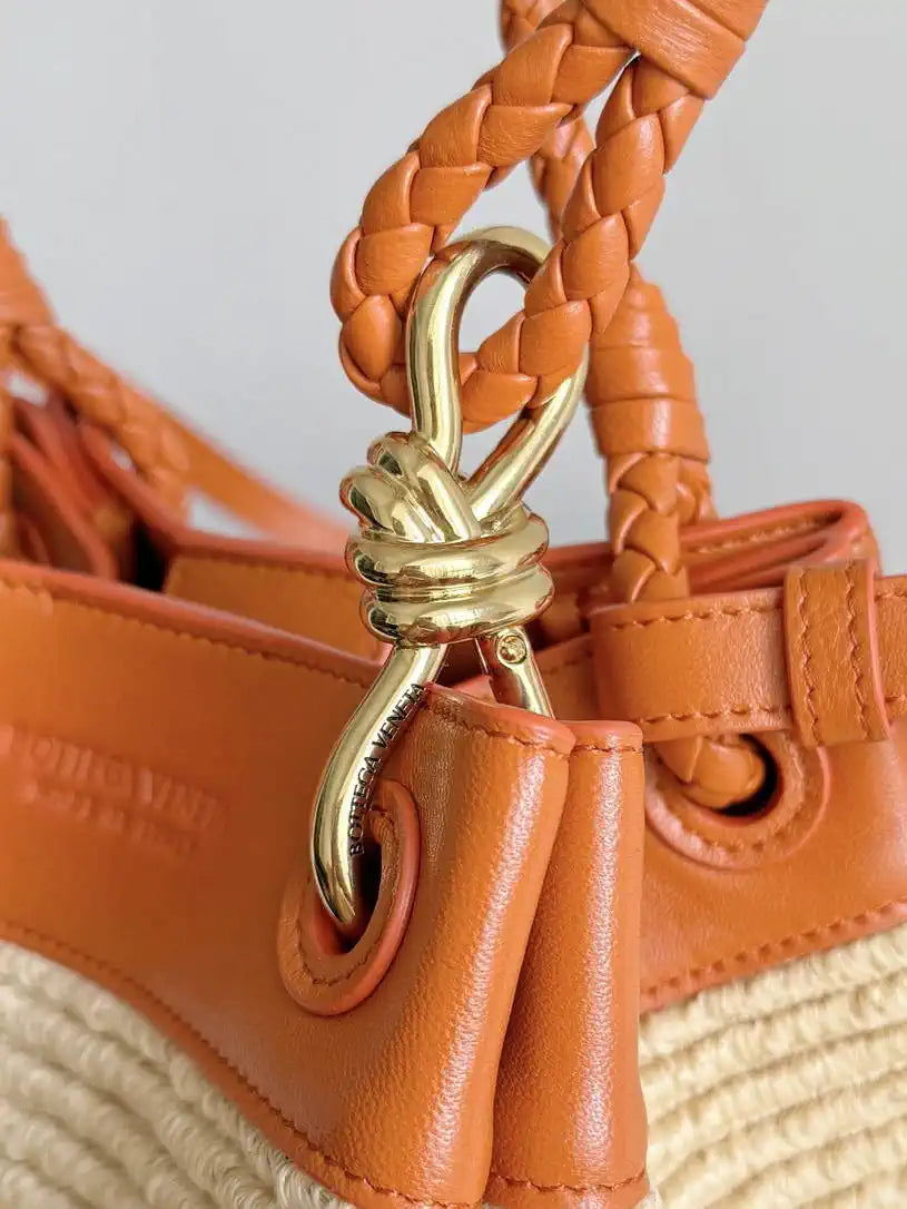 Bottega Veneta BV 796569 Small Andiamo Parachute 827475 Raffia Nature orange