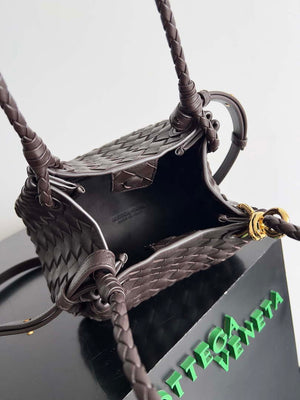 Bottega Veneta BV 796569VCPPT2190 Small Andiamo Parachute fondant - Default Title - View 9