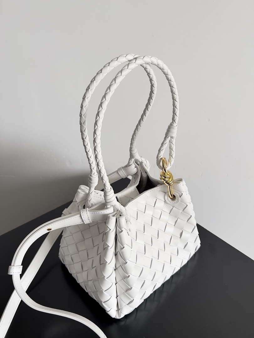 Bottega Veneta BV 796569VCPPT8060 Small Andiamo Parachute White - Default Title - View 3