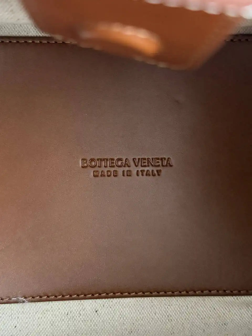 Bottega Veneta BV 796569VCPPT8060 Small Andiamo Parachute Canvas & Brown