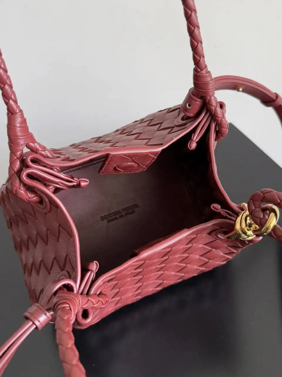 Bottega Veneta BV 796569VCPPT8060 Small Andiamo Parachute Wine Red
