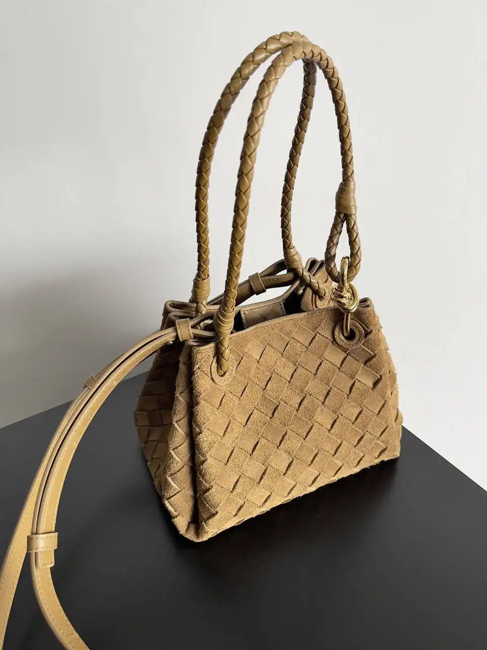 Bottega Veneta BV 796569VCPPT8060 Small Andiamo Parachute Suede Brown
